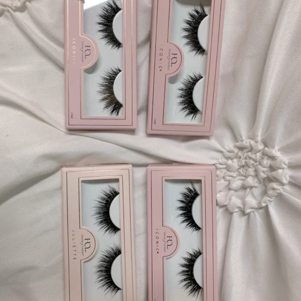 NWT house of lashes